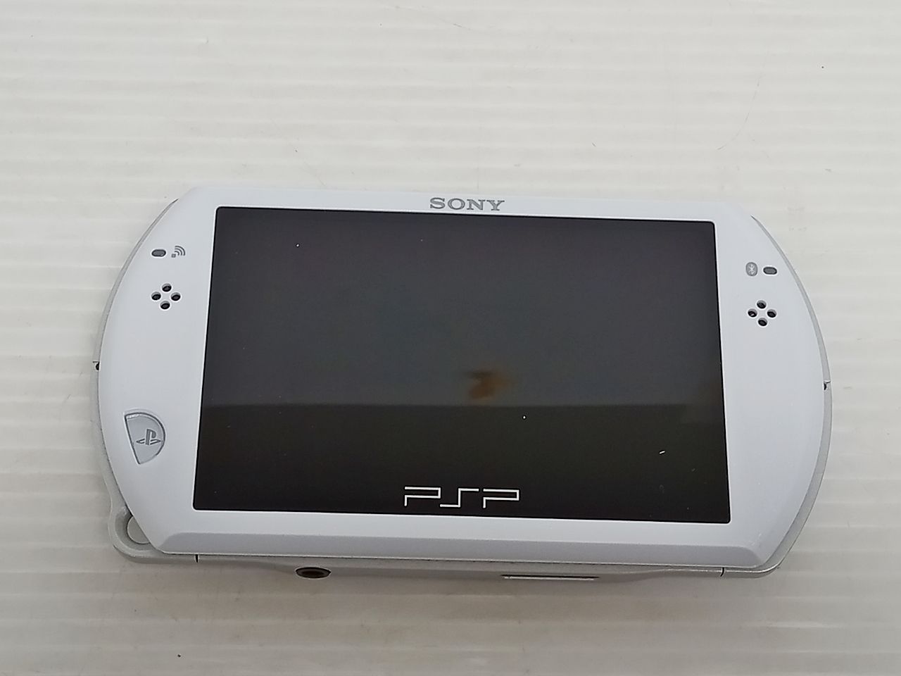 SONY ソニー PlayStation Portable PSP GO パールホワイト PSP-N1000 