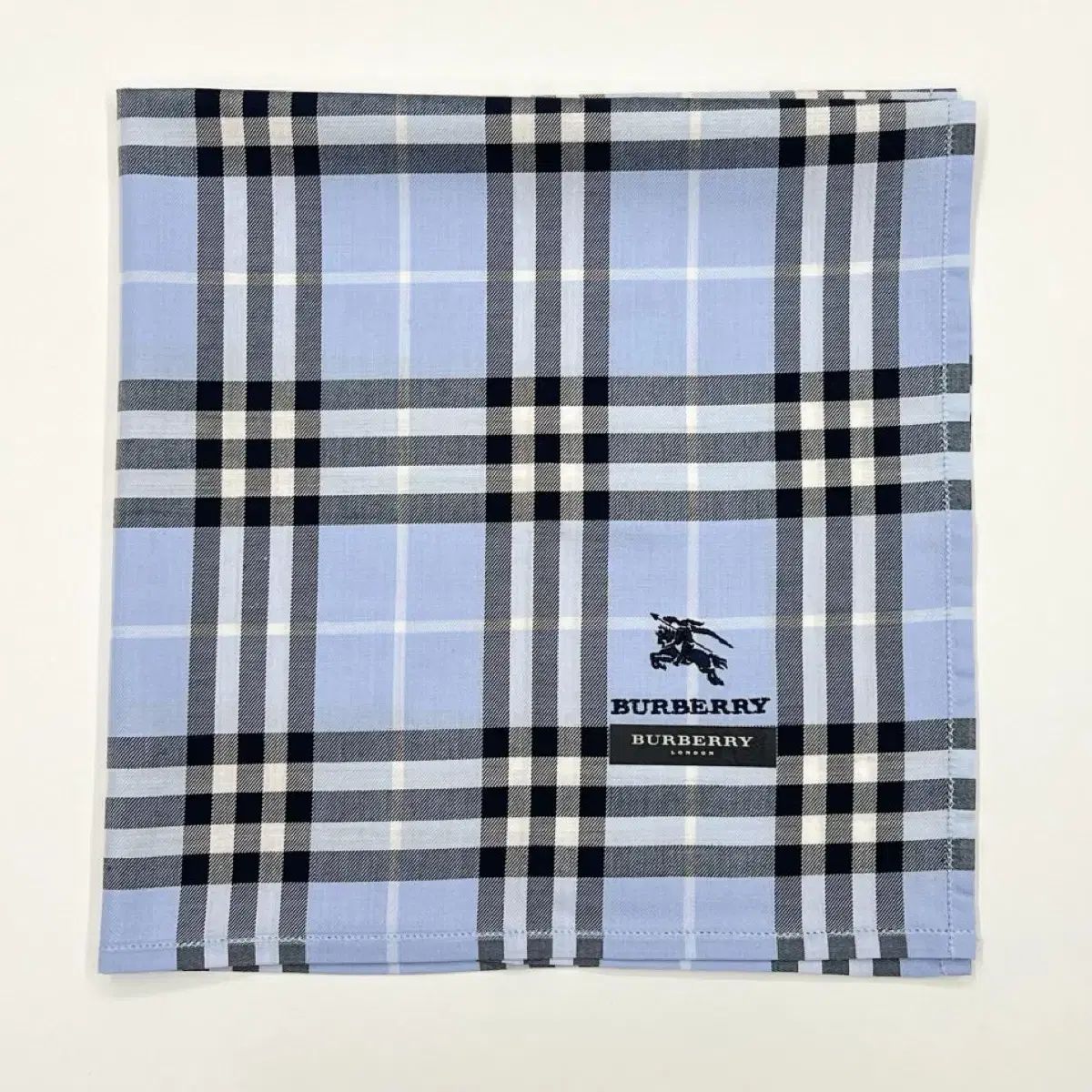 ★希少レア柄 未使用 Burberry　バーバーリー大判ハンカチ　ミニスカーフ BURBERRY - バーバリー BURBERRY 花柄 ハンカチ チェック柄 レア