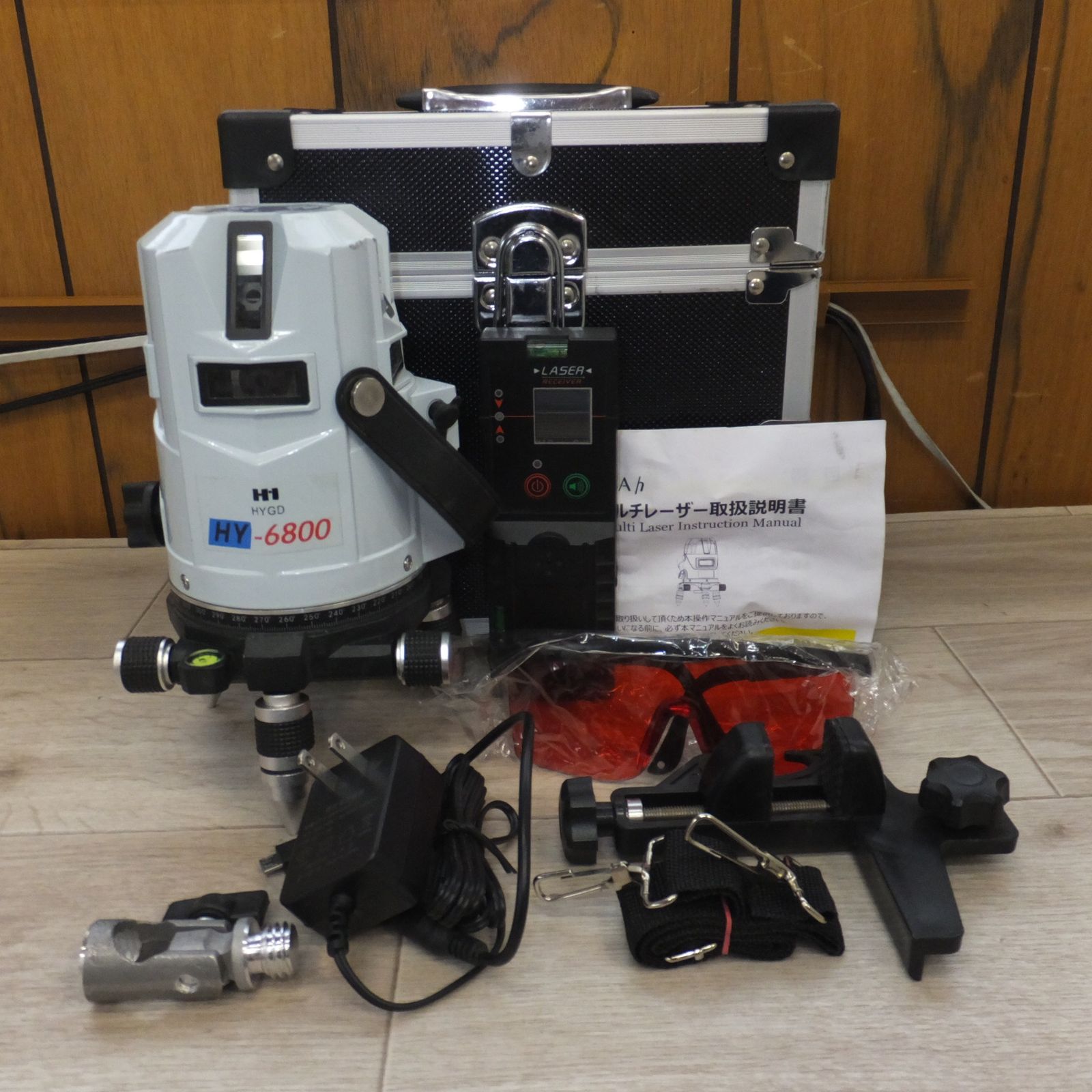 送料無料 キレイ ATABAh マルチレーザー Multi Laser HYGD HY-6800 レーザー墨出し器 セット