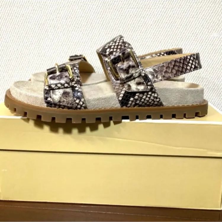 MICHAEL KORS JUDD サンダル 24㎝ - aya shoes shop - メルカリ