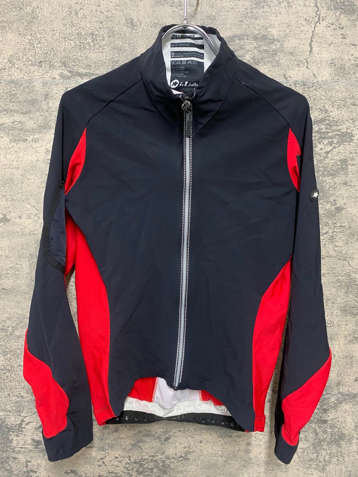 JE639 アソス ASSOS iJ.haBu5 長袖 サイクルジャケット 黒 赤 M 裏起毛