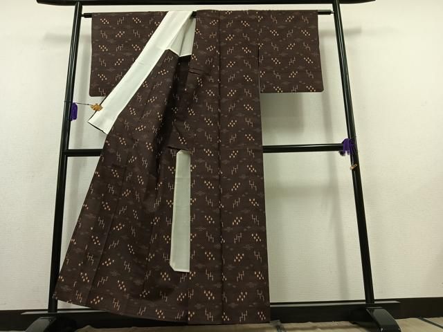 平和屋着物▽国指定重要無形文化財　本場久米島紬　手織　単衣　絣柄　正絹　逸品　AABB8396jh 平和屋着物▽国指定重要無形文化財 本場久米島紬 手織 単