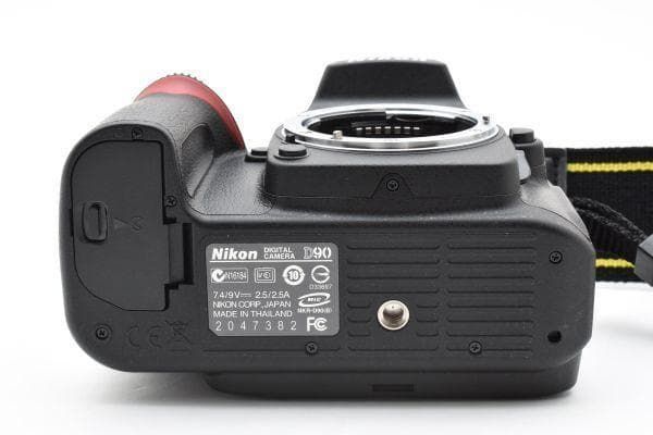 新品級 ｜ Nikon D90 ボディ ショット数 122枚｜E053 新品級 ｜ Nikon D90 ボディ ショット数 122枚｜E053 新品級 ｜ Nikon