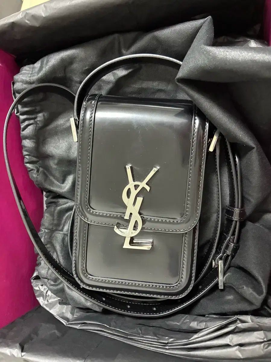 Saint Laurent サンローラン ソルフェリーノ ミニバッグ ブラック