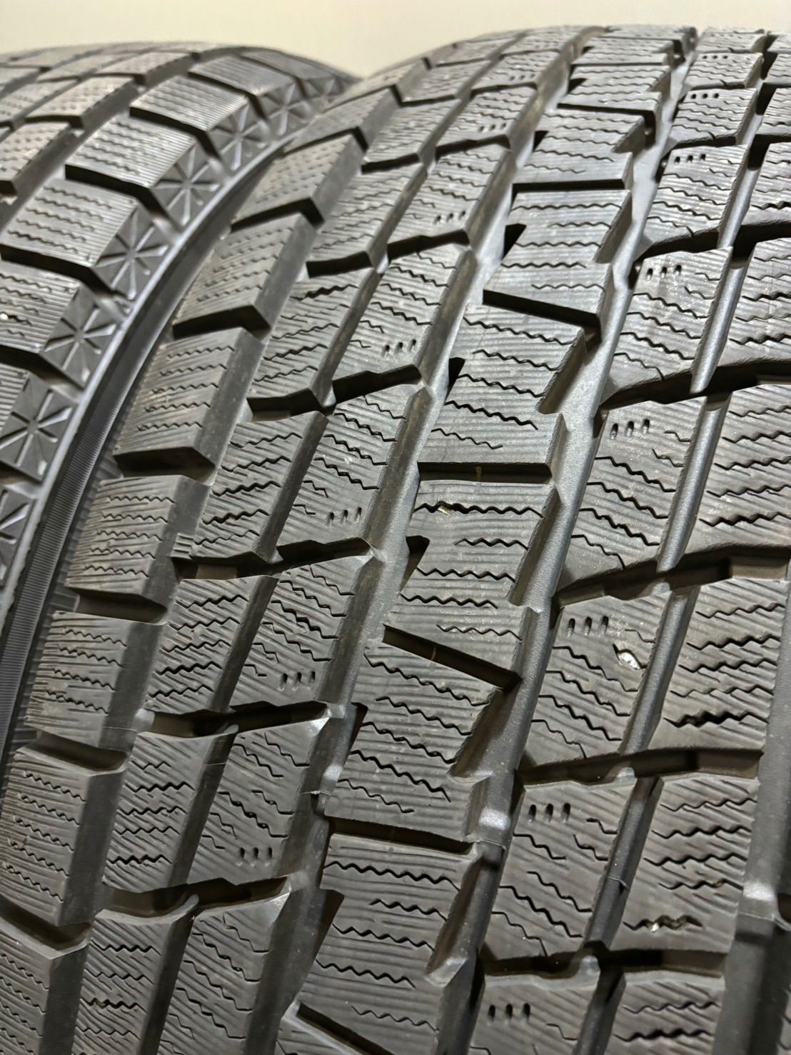 ★265/70R17 GOODYEAR/ICE NAVI SUV 22年製 スタッドレス 4本 プラド ハイラックス JEEP (南6-G708)