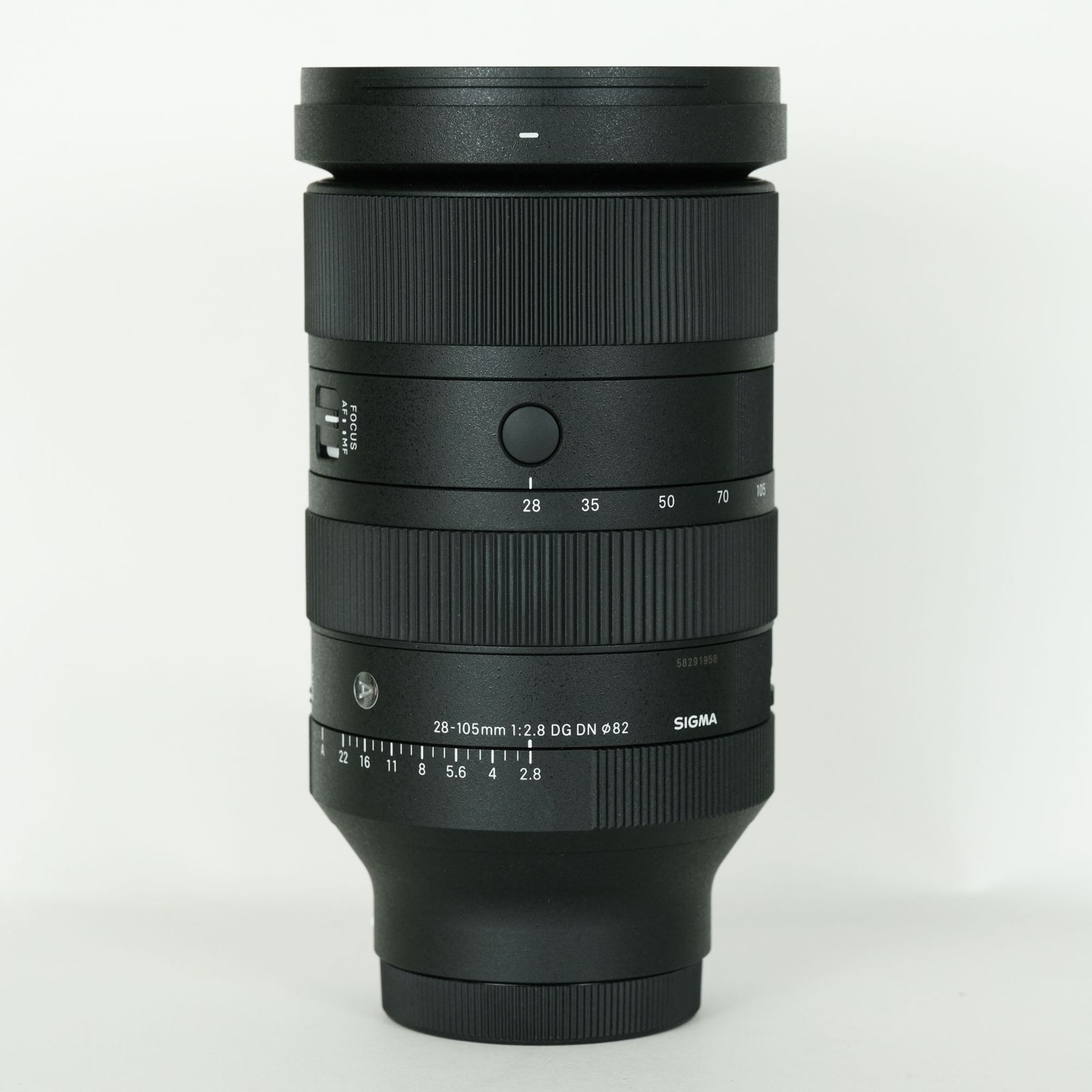 【美品】SIGMA 105mm F2.8 DG DN MACRO【箱付】 美品】SIGMA 105mm F2.8 DG DN MACRO【箱付】 元箱付き極上品