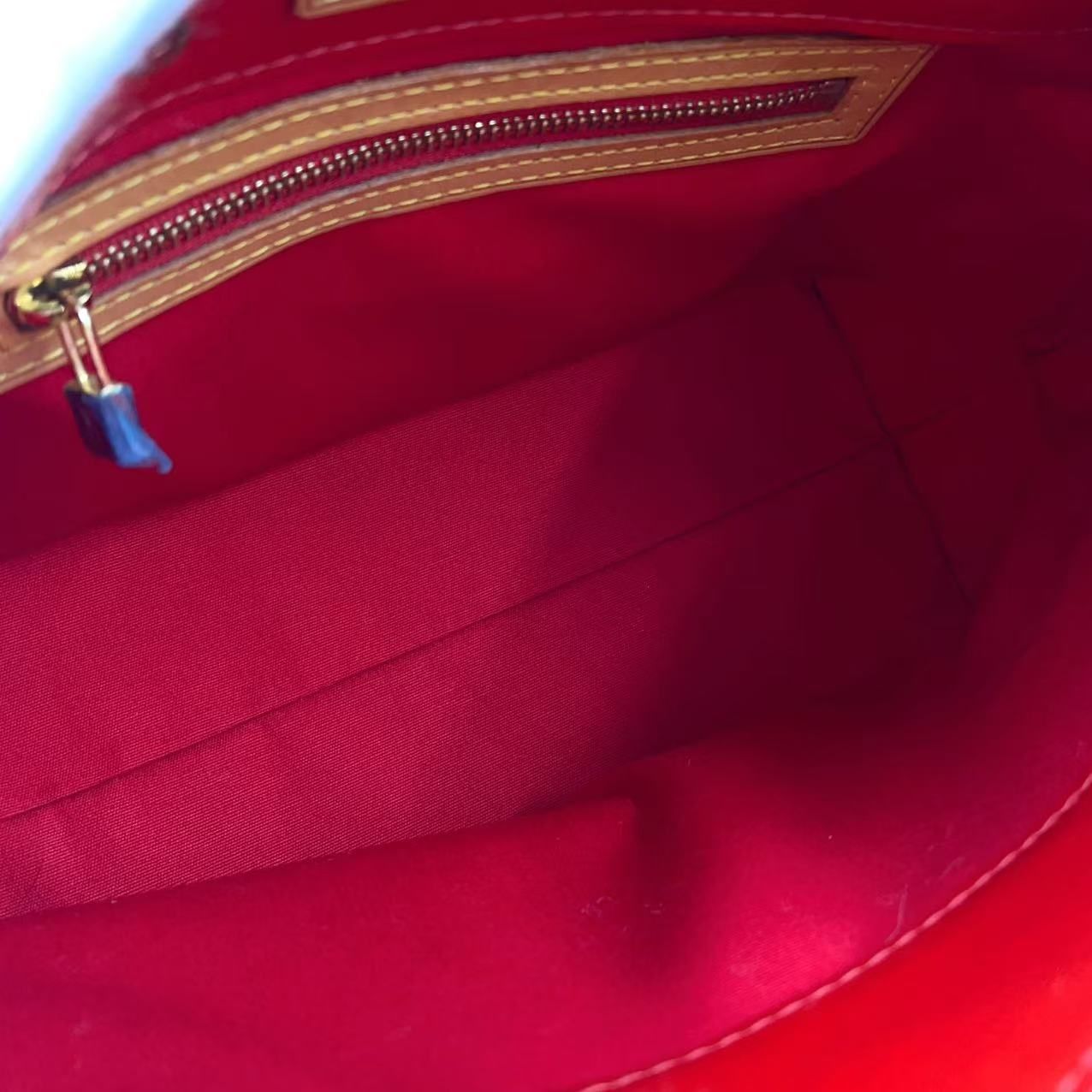 Louis Vuitton モノグラムレザーリード LOUIS VUITTON リードPM モノグラムヴェルニ モノグラムヴェルニ