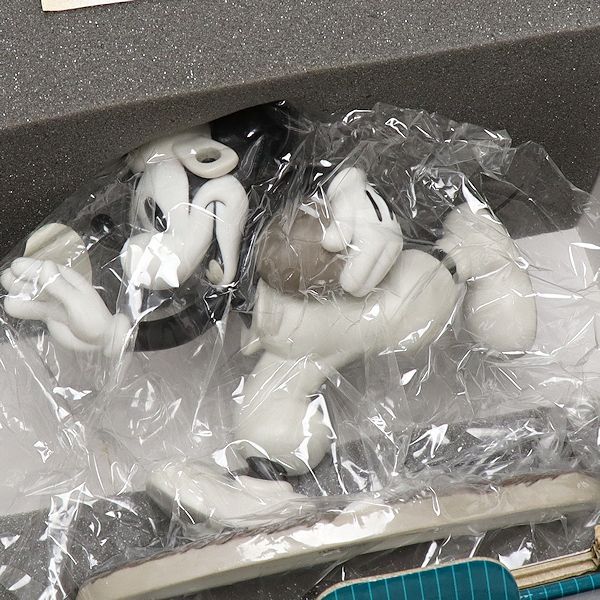 廃盤タッチダウンミッキー フィギュア WDCC ディズニークラシック