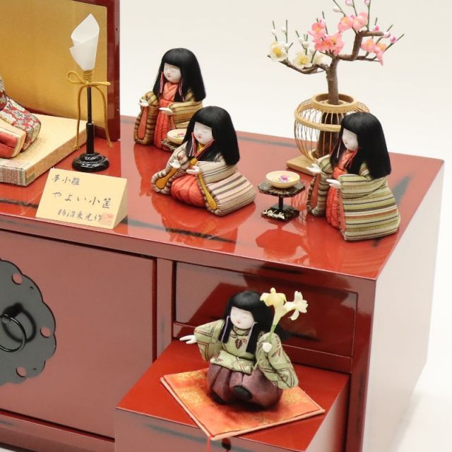 ひな人形：柿沼東光作　やよい小筐　収納木目込七人飾 柿沼東光作 やよい小箱 木目込 収納飾り w93180 – 福仙