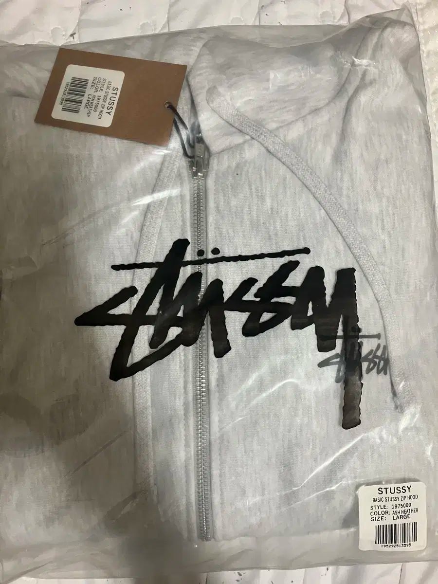 STUSSY BASIC ZIP FOOD パーカー Lサイズ グレー STUSSY BASIC ZIP FOOD パーカー Lサイズ グレー