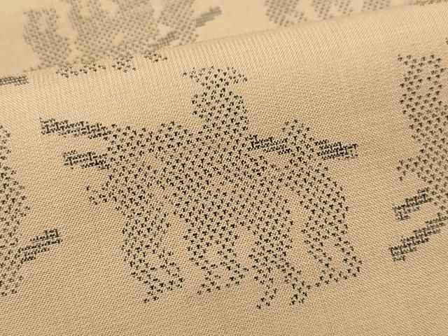 平和屋着物○本場大島紬 白大島 9マルキ エジプト壁画文様 正絹 逸品