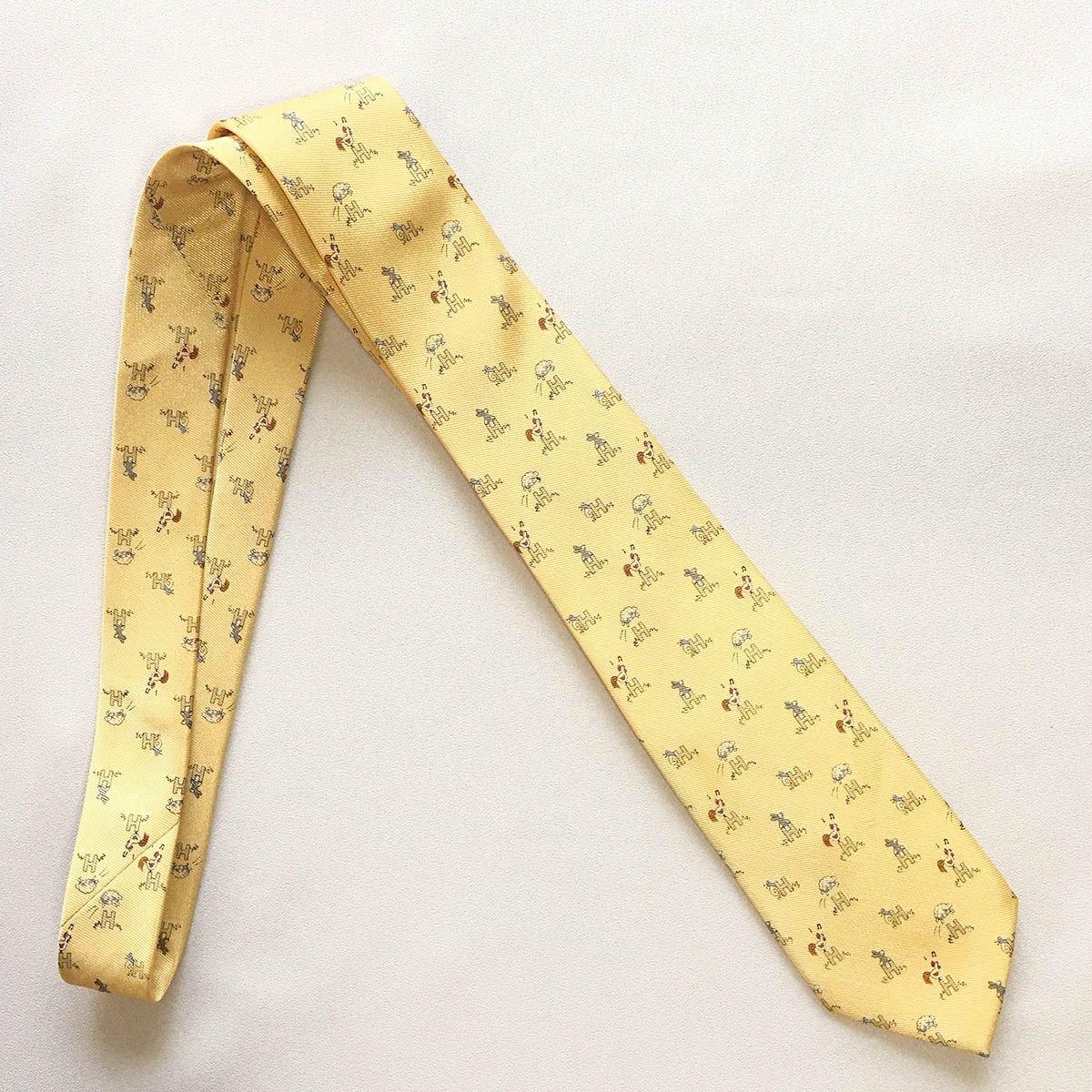 美品 エルメス HERMES ネクタイ シルク100% フランス製 ライトオレンジ