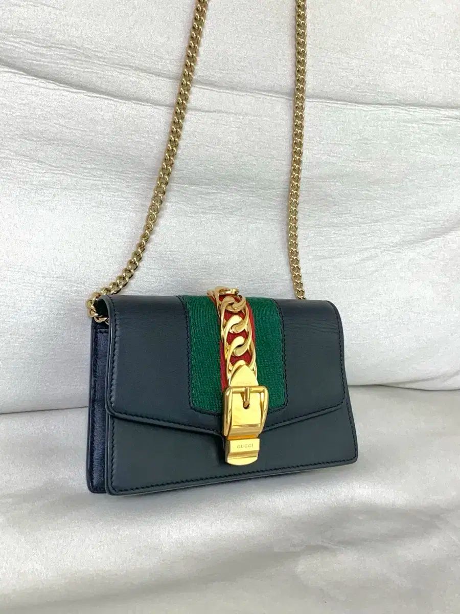 グッチ