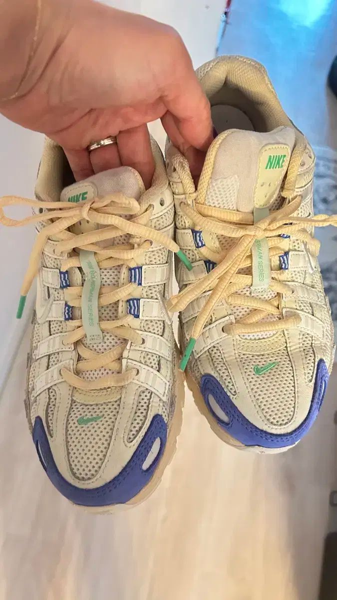 ナイキ スニーカー Athletic Dept 白 青 24.5 cm