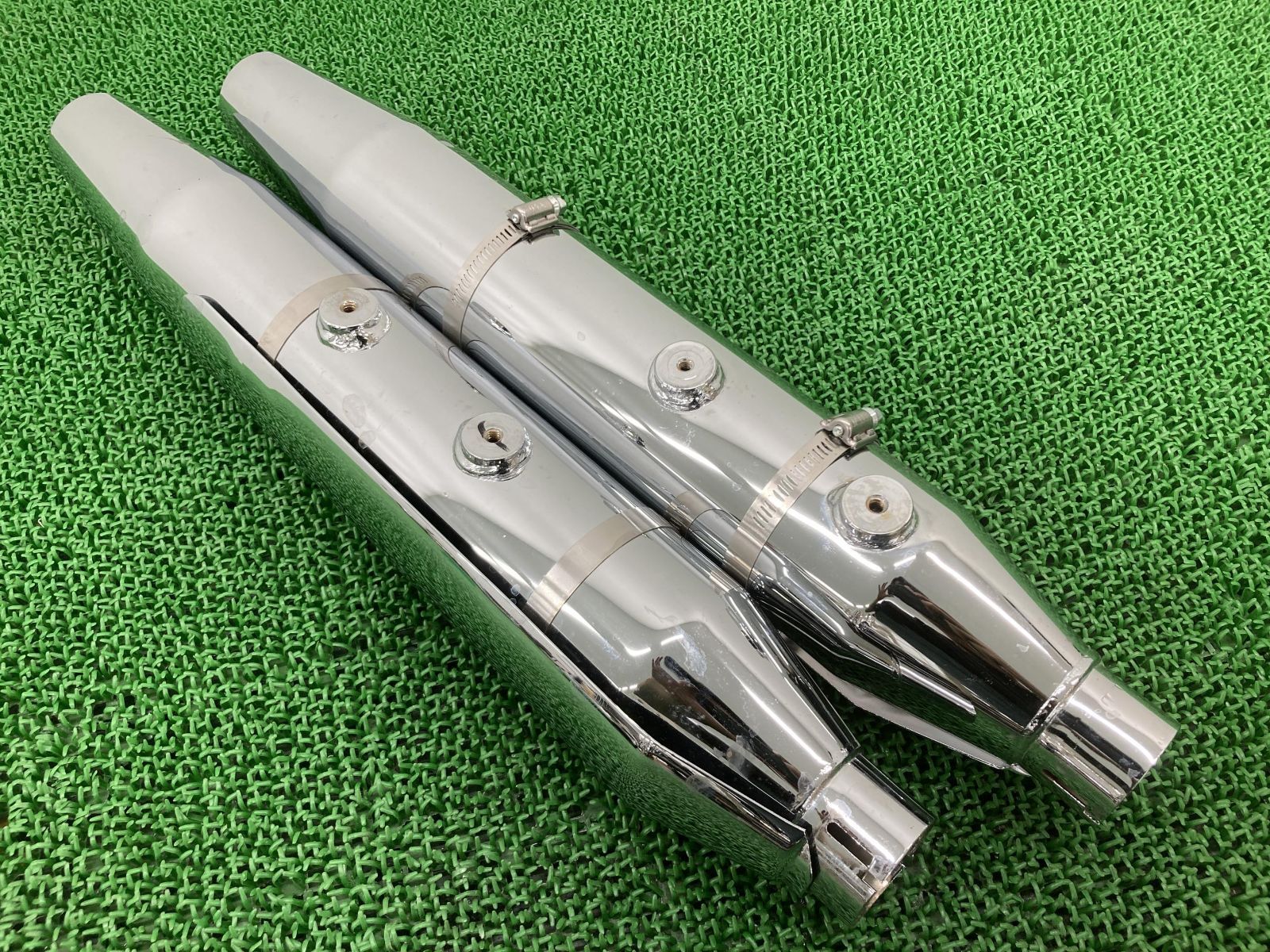 FLSTN1580 サイレンサーマフラー 64960-07/65368-07 ハーレー