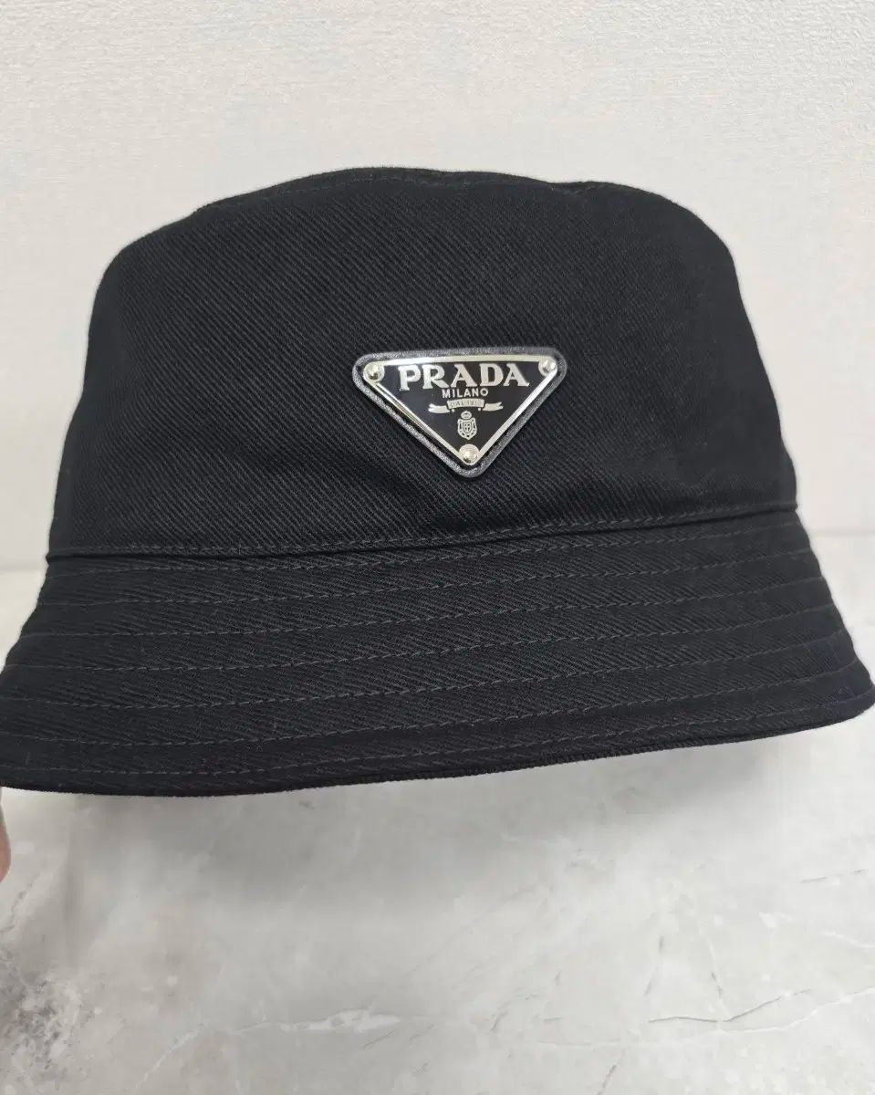 Prada プラダ トライアングルロゴ バケットハット 帽子 xl サイズ