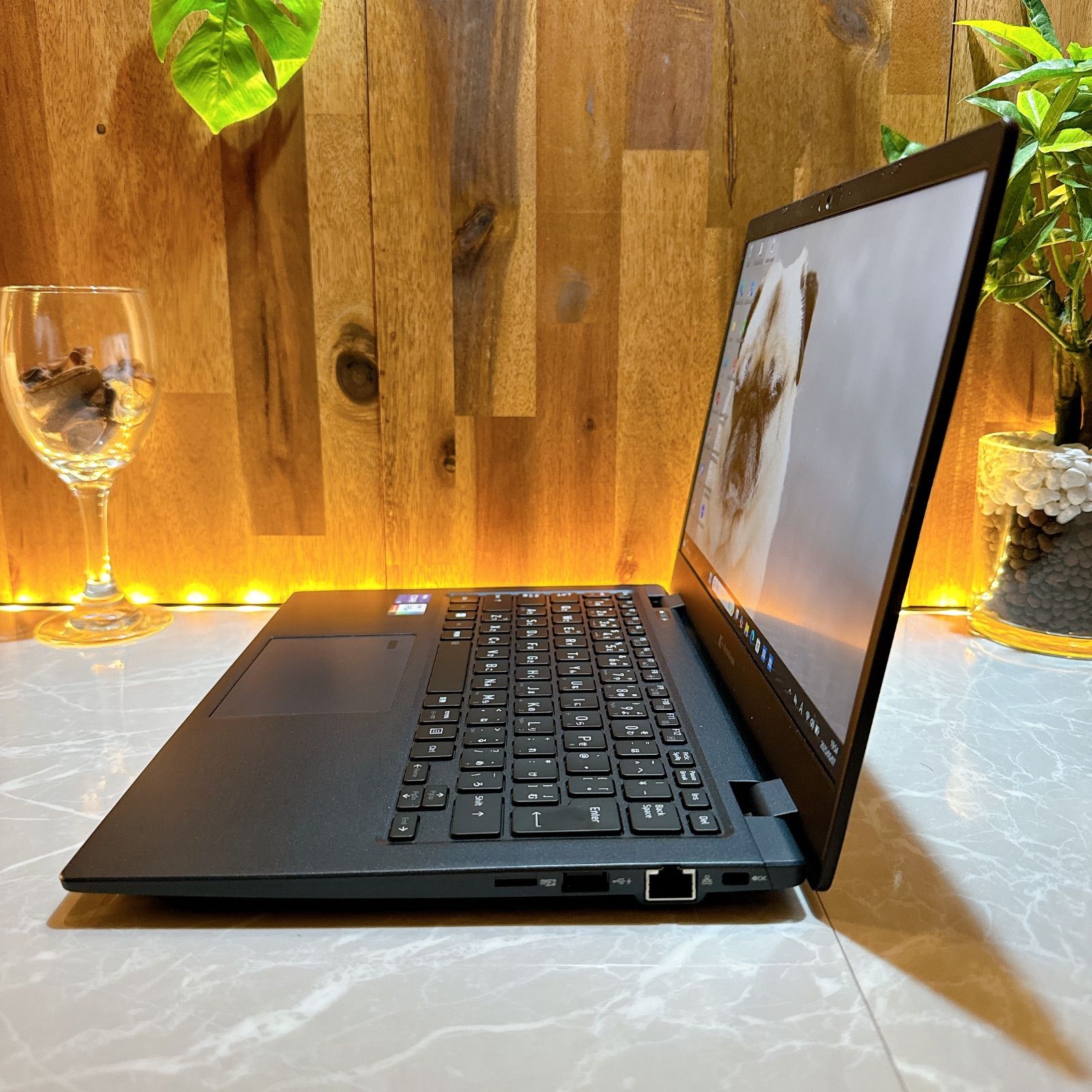 メモリ16GB SSD256GB