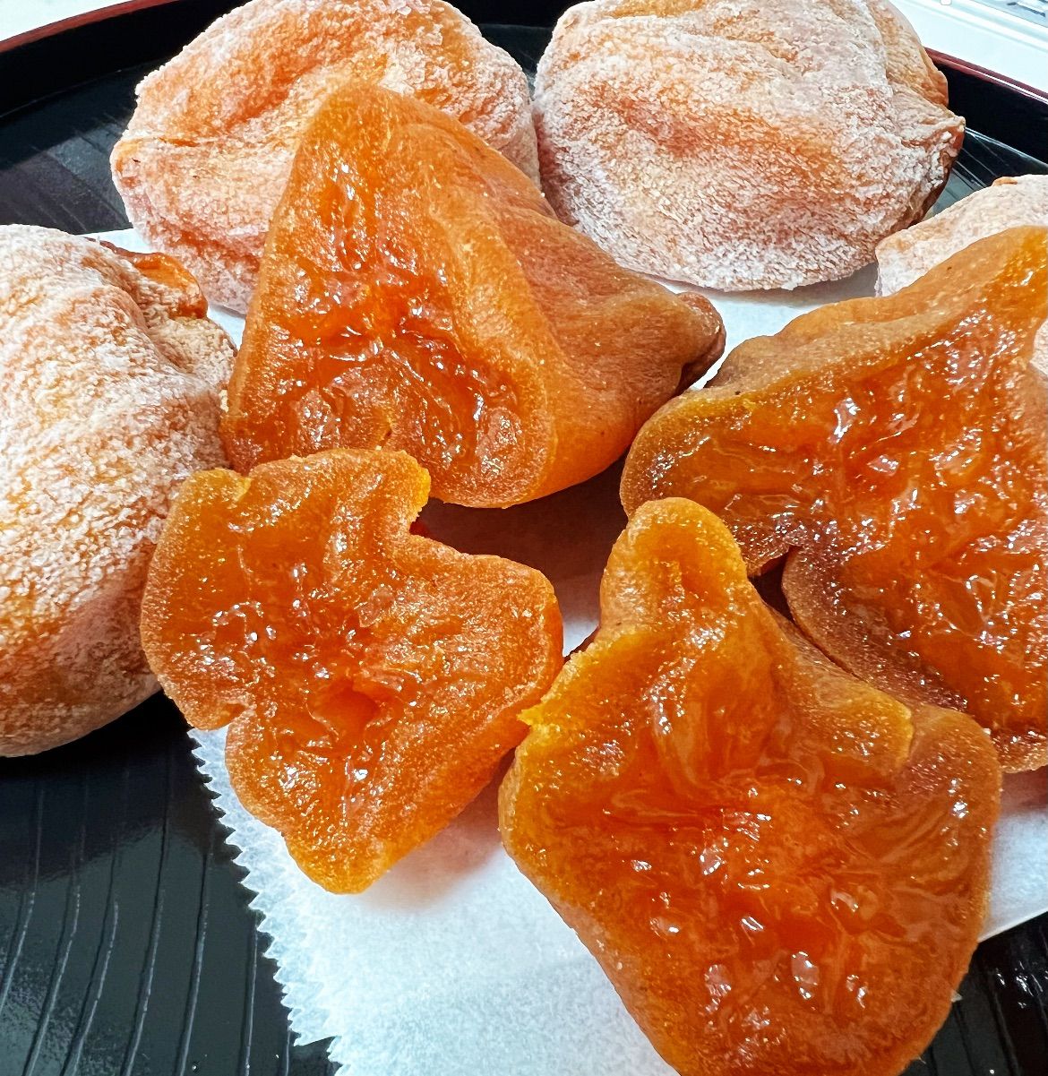 高評価‼️無農薬栽培‼️【赤字覚悟 最安挑戦】冷凍でも美味しい　ポスト投函　22粒前後入り　大人気　干しがき　干し柿 　柿　トロトロ　訳あり　甘蜜干柿箱込み1kg