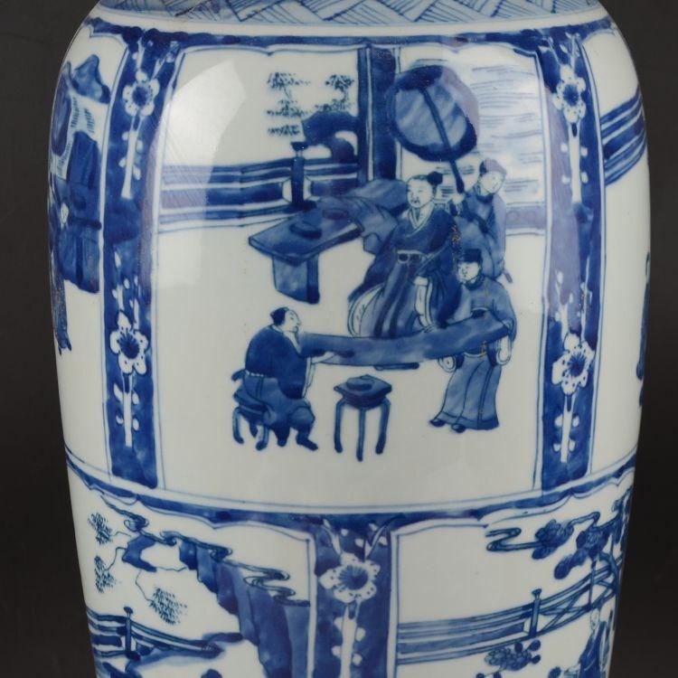 大清康熙青花窓人物紋花瓶  景徳鎮 陶磁器 装飾品 現代工芸品 美術品 置物 大清康熙青花窓人物紋花瓶 景徳鎮 陶磁器 装飾品 現代工芸品