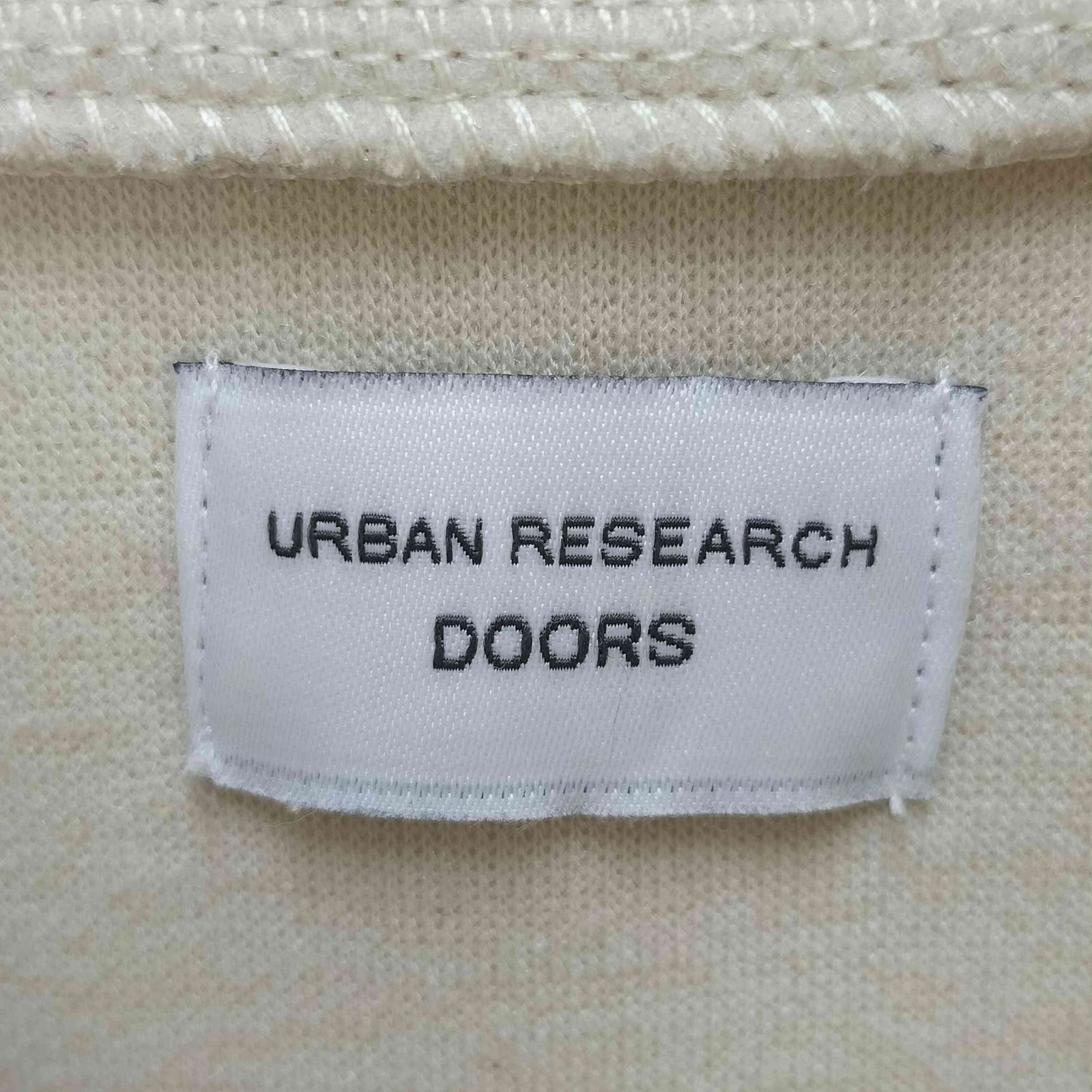 新品未使用◉ DOORS add fabrics ハーフZIPプルオーバー 新品タグ付◇ add fabrics ハーフZIPプルオーバー DOORS - メルカリ