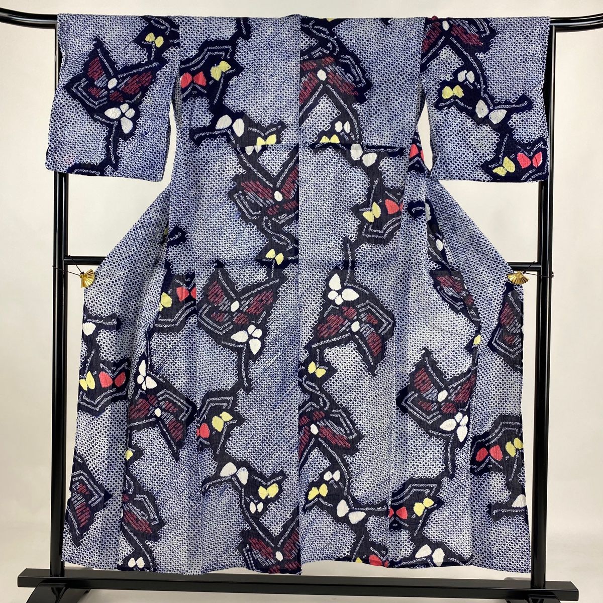 浴衣 身丈149.5cm 裄丈65cm M 絞り浴衣 蝶 紺色 綿 名品