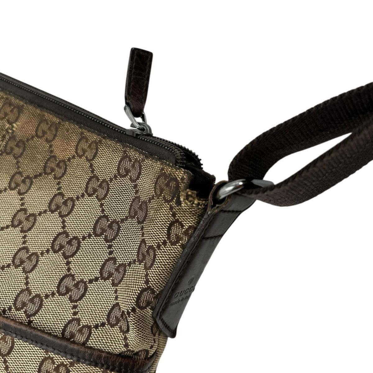 GUCCI GGクリスタル ショルダーバッグ 145857 001013 GUCCI - グッチ 145857 001013 ショルダーバッグ ブラウン GUCCI