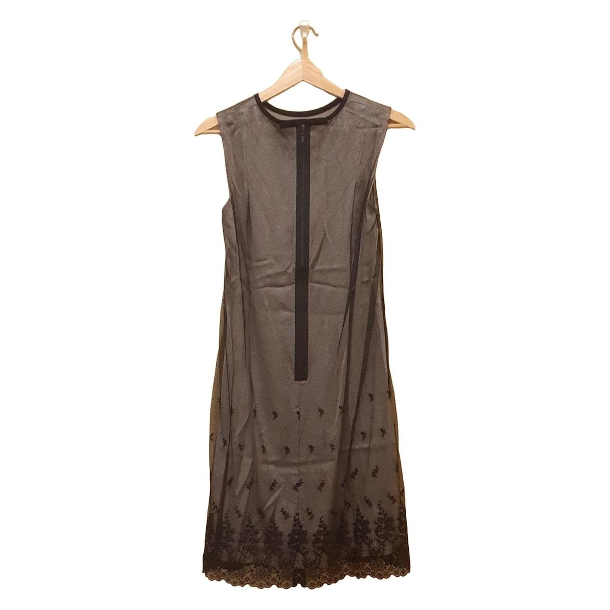 FOXEY フォクシー　ワンピース ノースリーブ サイズ38 ブラック　レース 中古・古着通販】FOXEY (フォクシー) NERINEカットワークレース