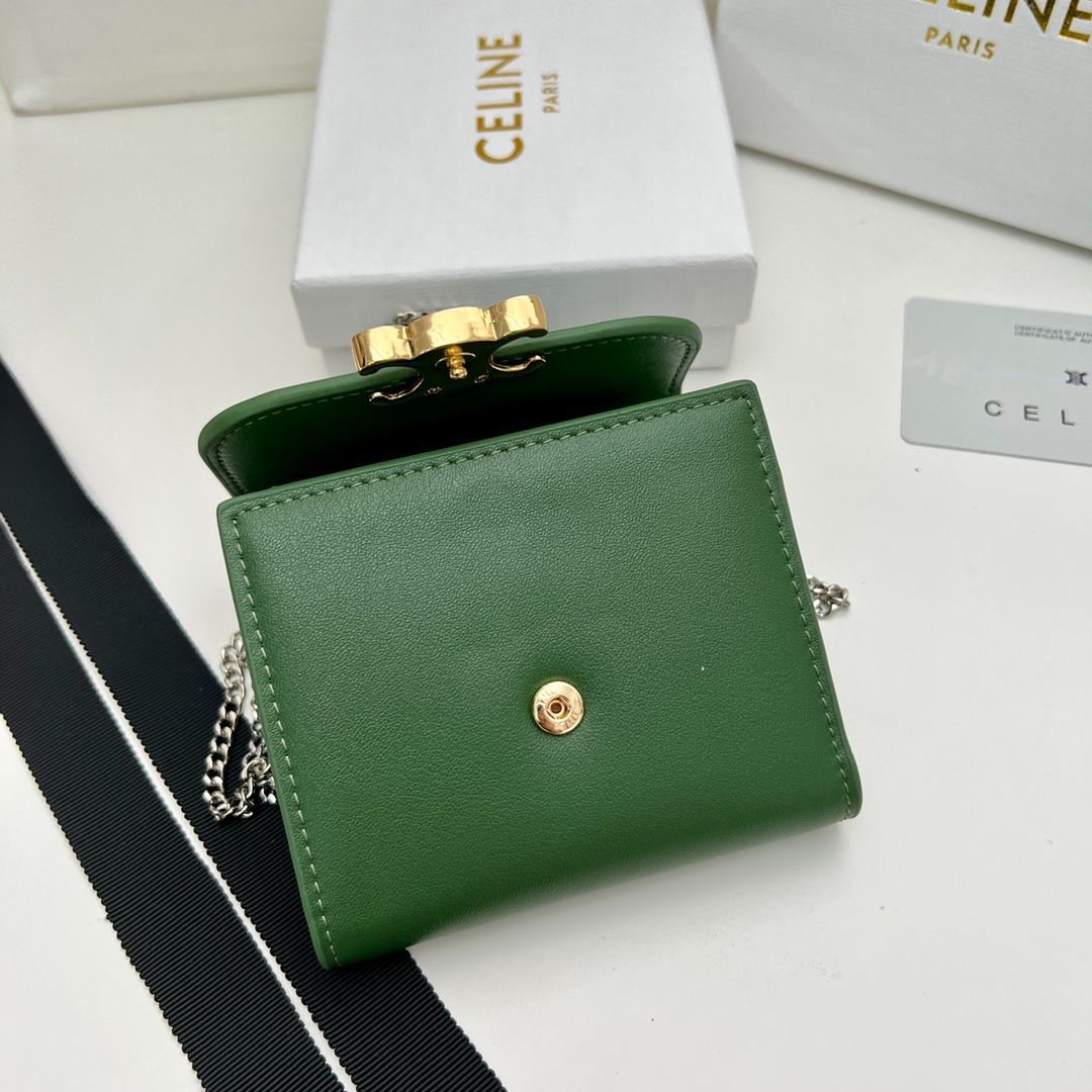 本日限定価格✨セリーヌ celine 財布 三つ折り トリオンフ財布 ライト