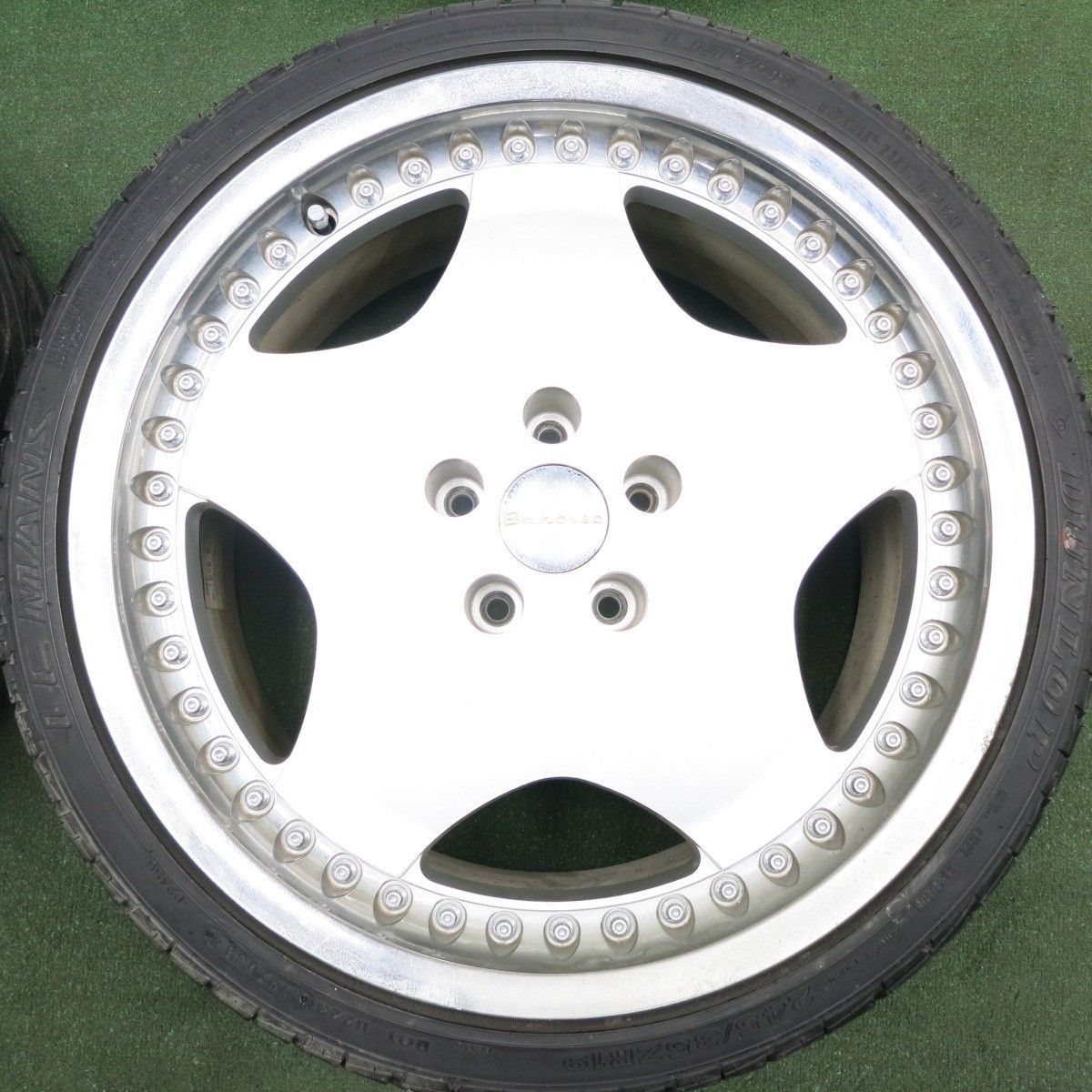 希少 ダンロップ バロッソ 18インチ ホイール