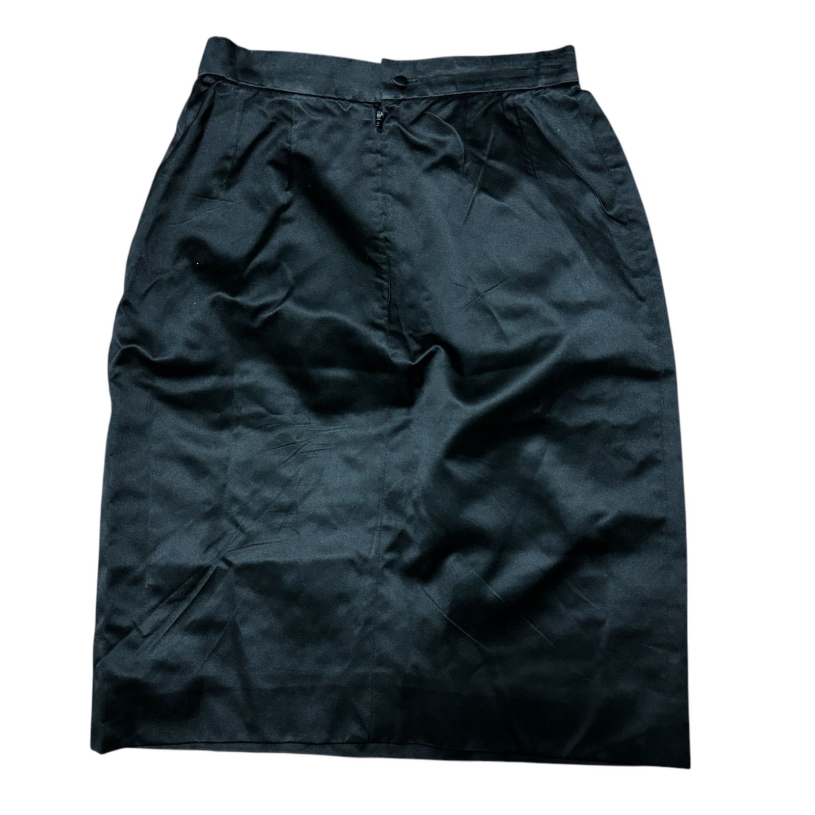 RE88 【美品】 LEONARD レオナール スカート 光沢 ブラック