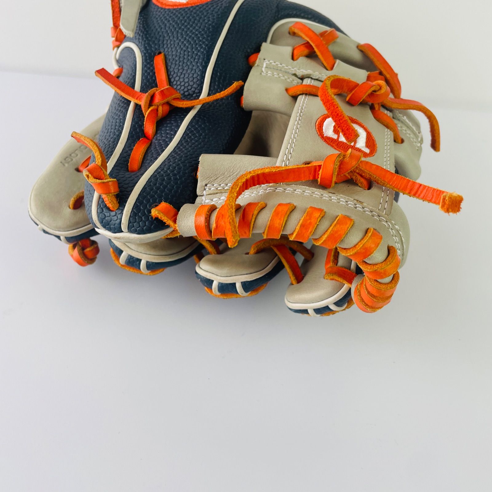 美品】Wilson 軟式 内野用 グローブ アルトゥーベモデル 27型 スーパー