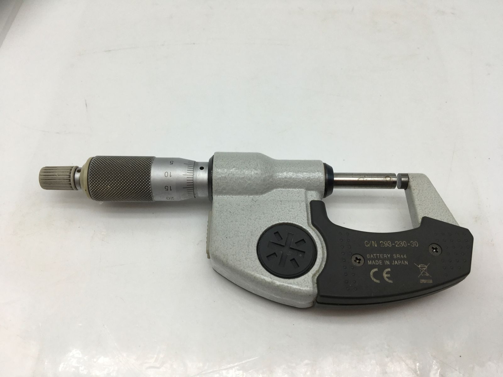 2025年新色！ 品 MITUTOYO ミツトヨ 0〜25㍉クーラントプルーフ デジタルマイクロメータ 293-230-30 ITFPDXM0YROK エコツール知立店 M02 軽快な