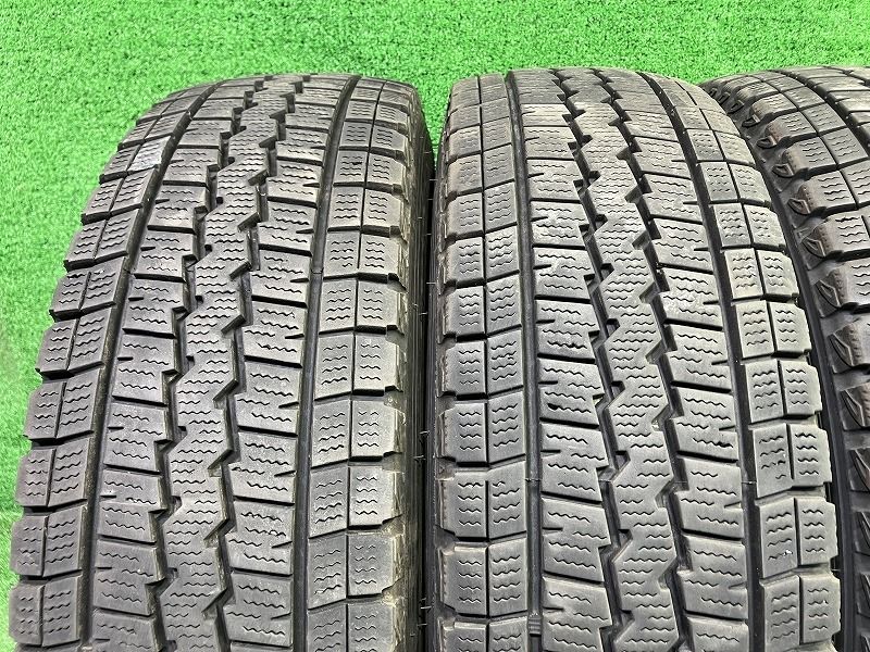 DUNLOP スタッドレス ダンロップ ウィンターマックスSV01 195 80R15 107 105LLT 4本 8ミリ