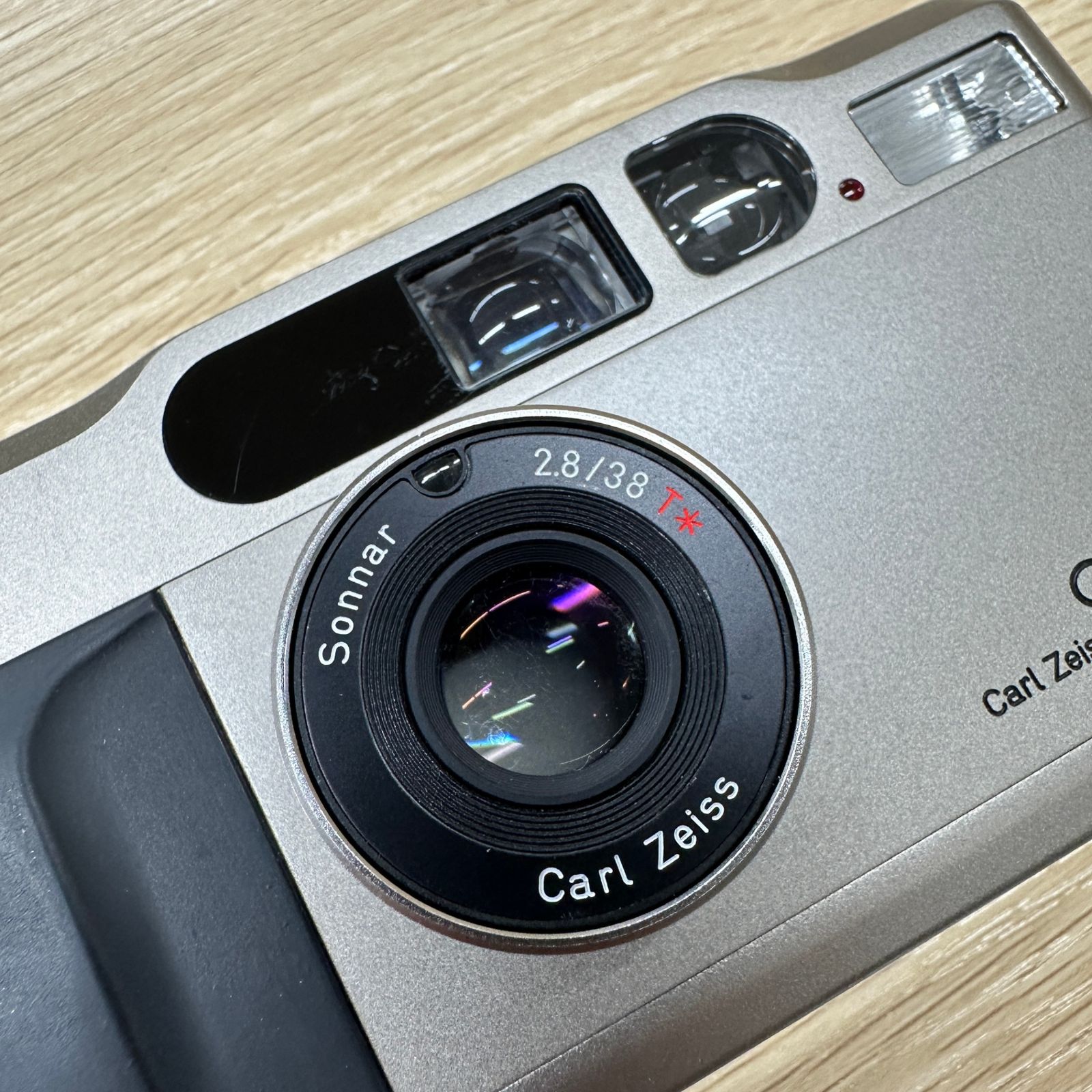CONTAX T2 Carl Zeiss Sonnar 2.8/38 ジャンク品 CONTAX T2 Carl Zeiss Sonnar 2.8/38 T Compact Film Camera
