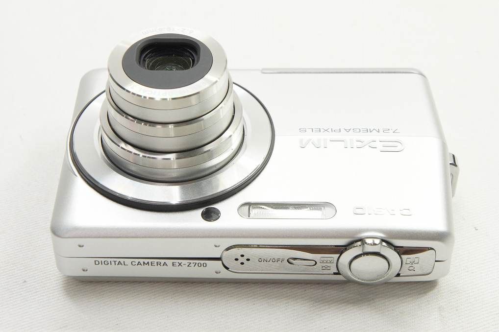 CASIO カシオ EXILIM EX-Z700 コンパクトデジタルカメラ シルバー 元箱
