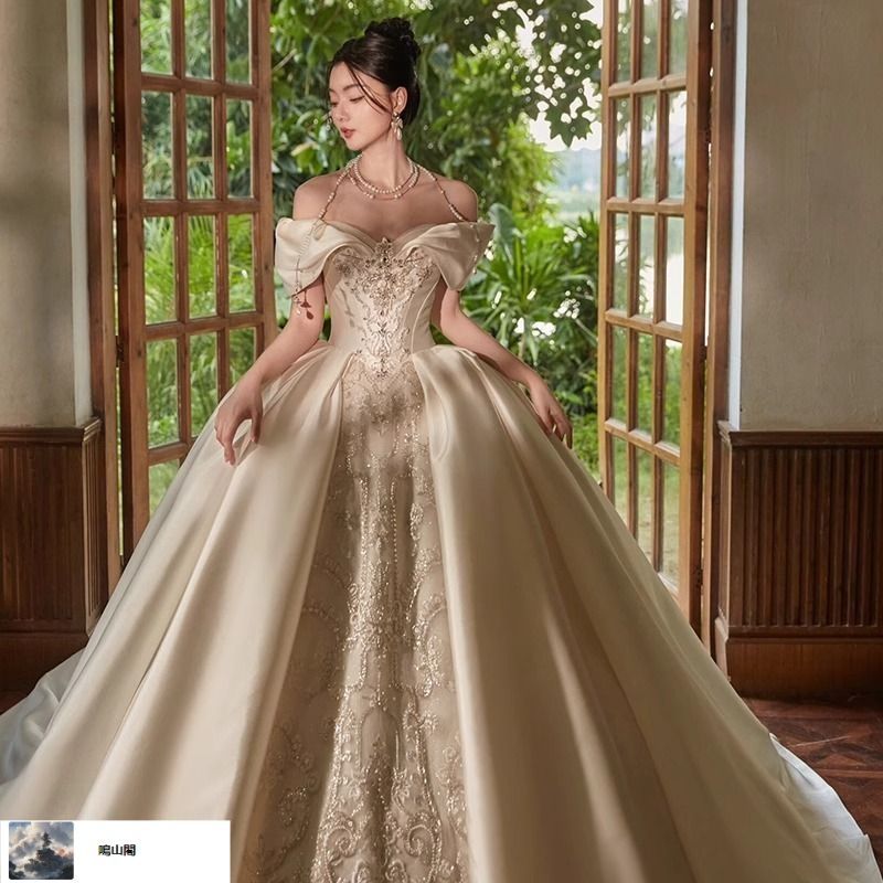 送料無料 2025 フレンチサテン 一字肩ウェディングドレス 重工仕立て 小柄花嫁対応 プリンセスライン主役ドレス-8.15LYC680夏の新生活