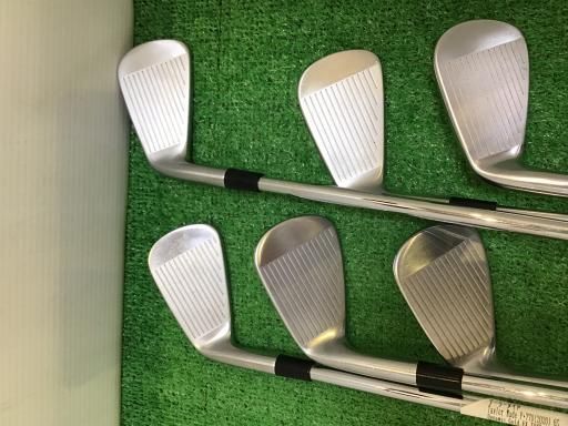 ゴルフクラブ アイアンセット テーラーメイドM5 DGS200 右用 6本