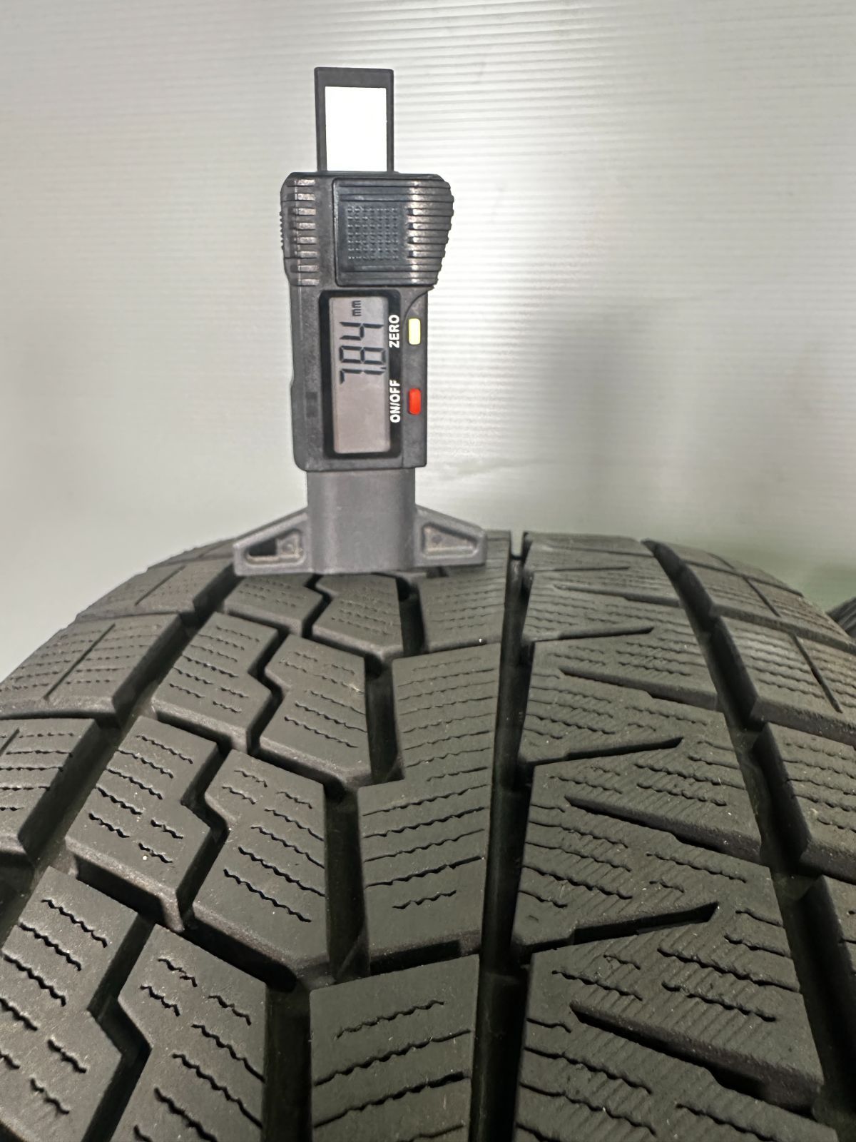 バリ山 205/55R16 ヨコハマタイヤアイスガードiG70 21年製 2本 大得