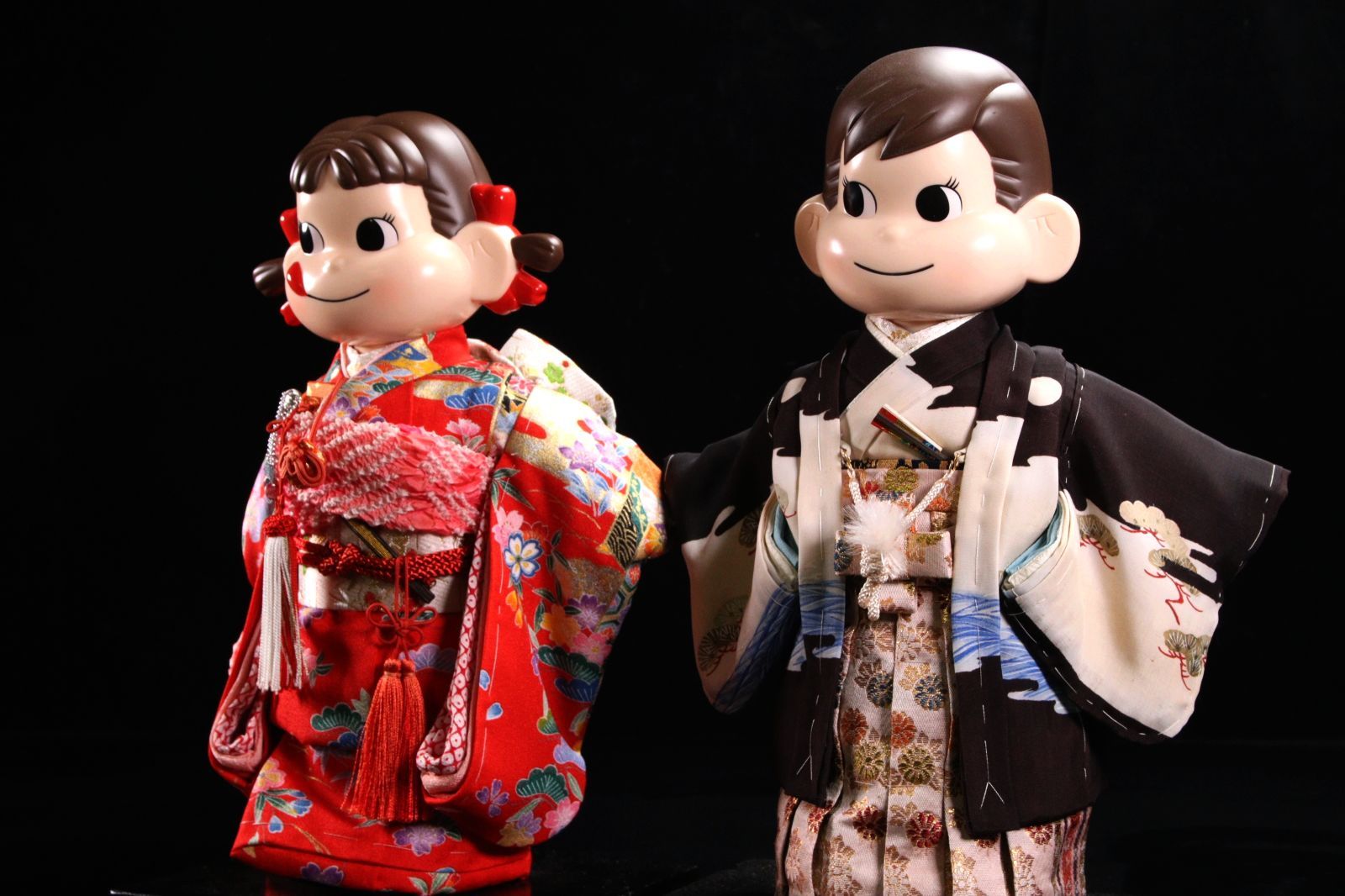 ペコちゃん誕生50周年記念 茜（あかね）の晴れ着ペコちゃん人形 不二家