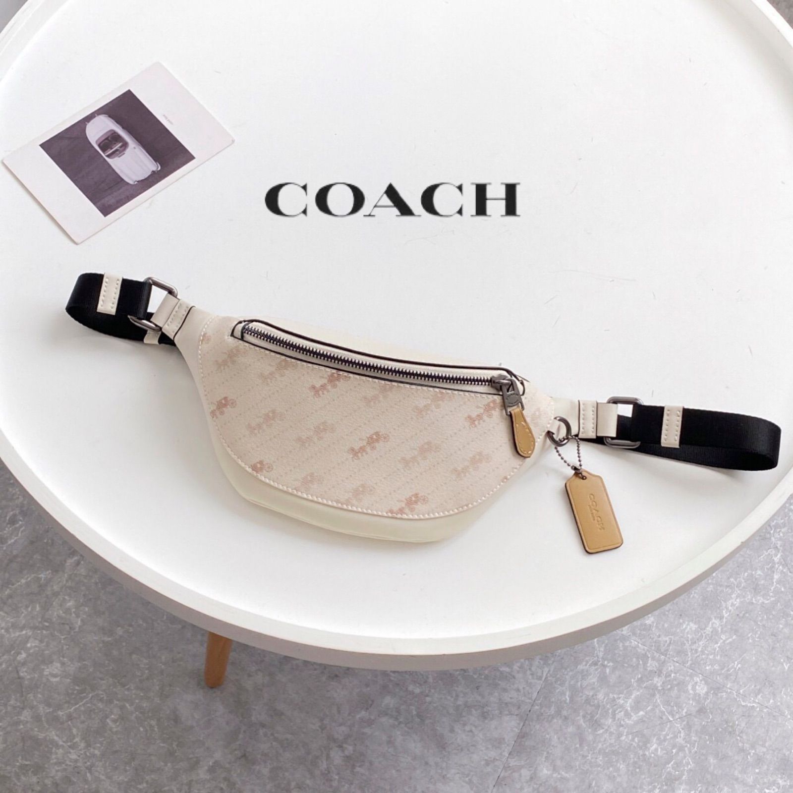 新品 コーチ ボディバッグ ホースアンドキャリッジ 馬車 ホワイト