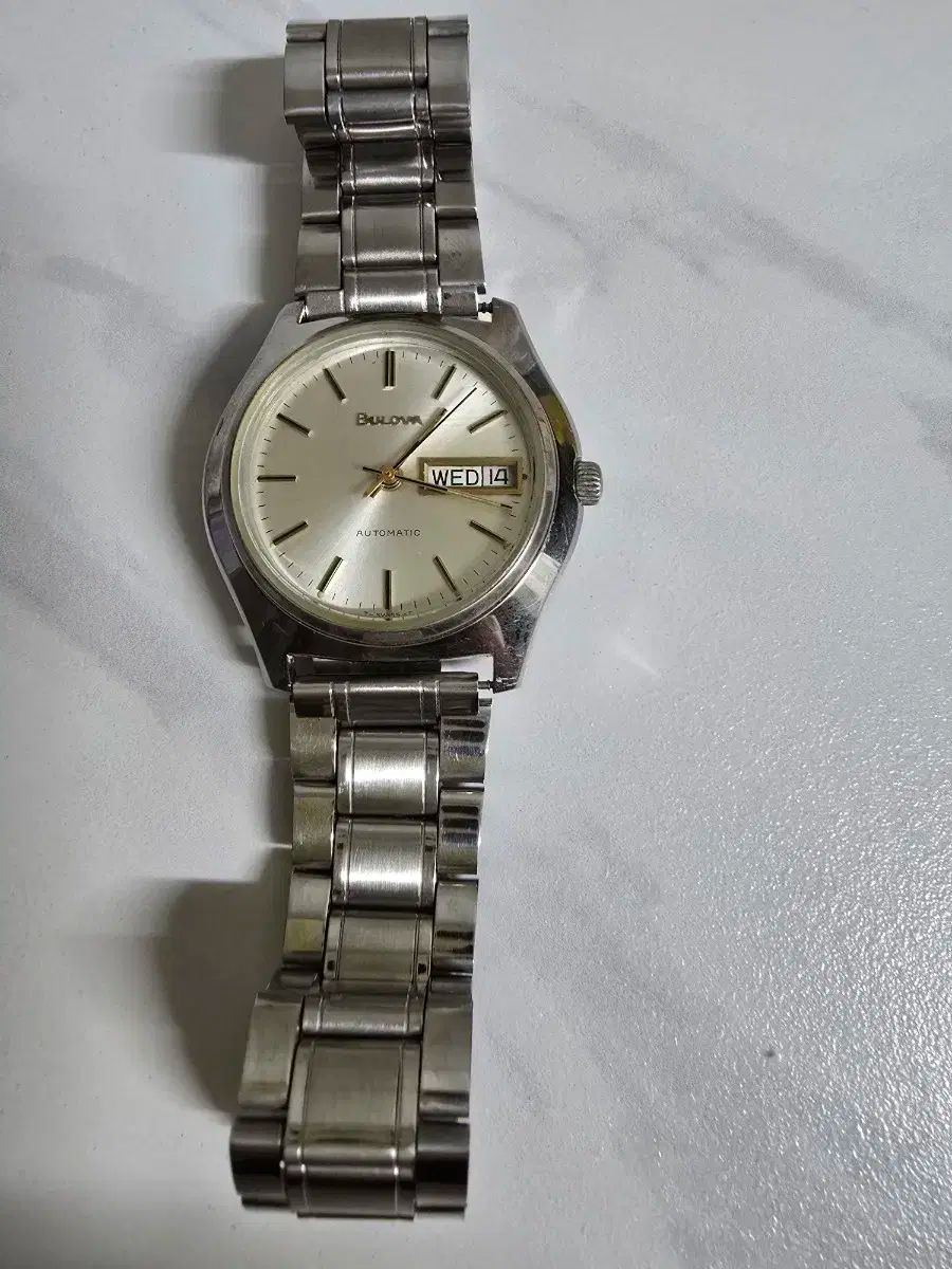 BULOVA ブローバ
