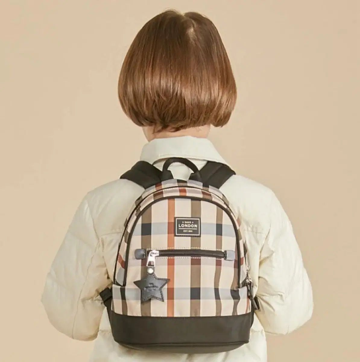 DAKS