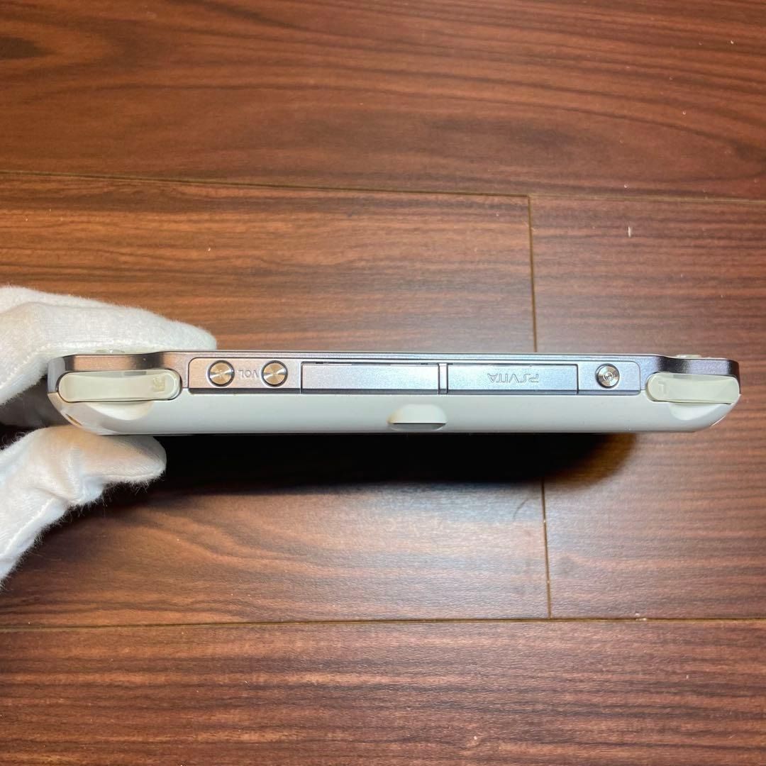 本体 クリスタル