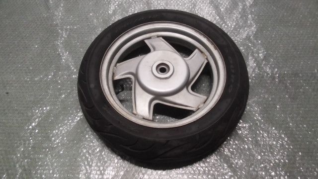 グランドアクシス100　SB01J-134xxx　の　リアホイール　タイヤ:#1710377065