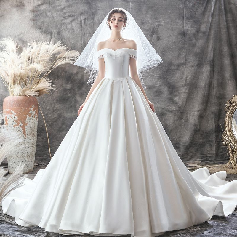 サテンウエディングドレス