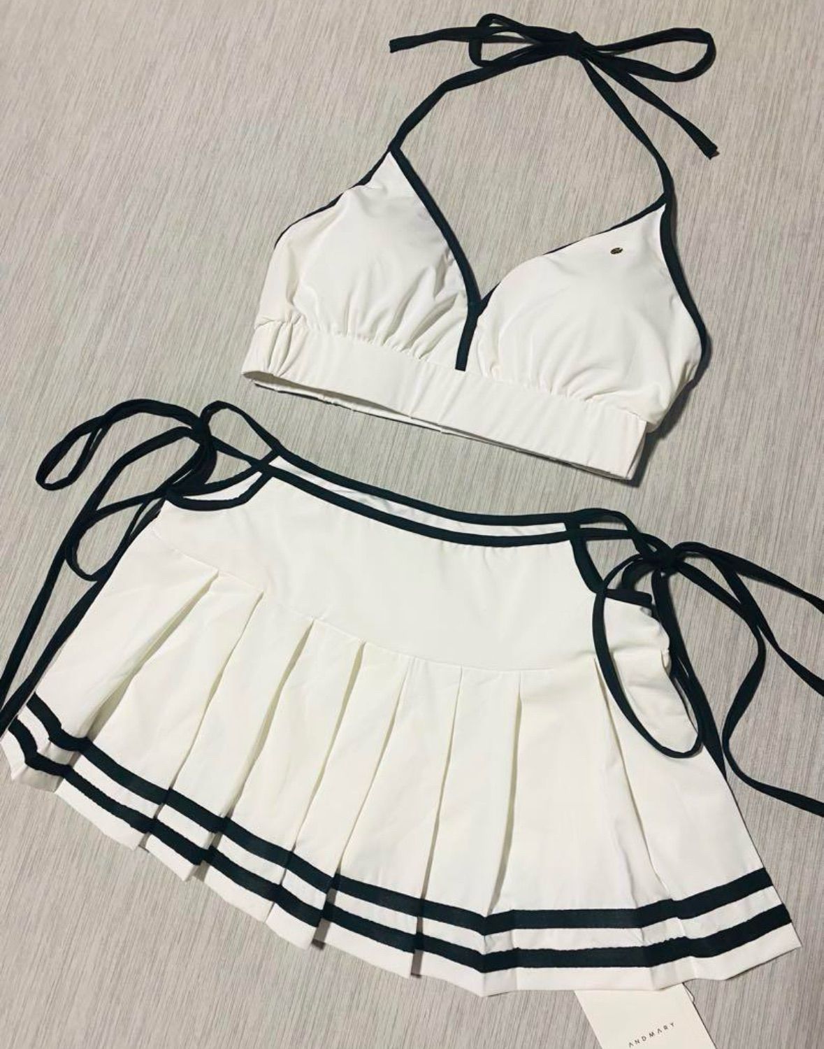 Andmary Coco pleats swimwear White - メルカリ
