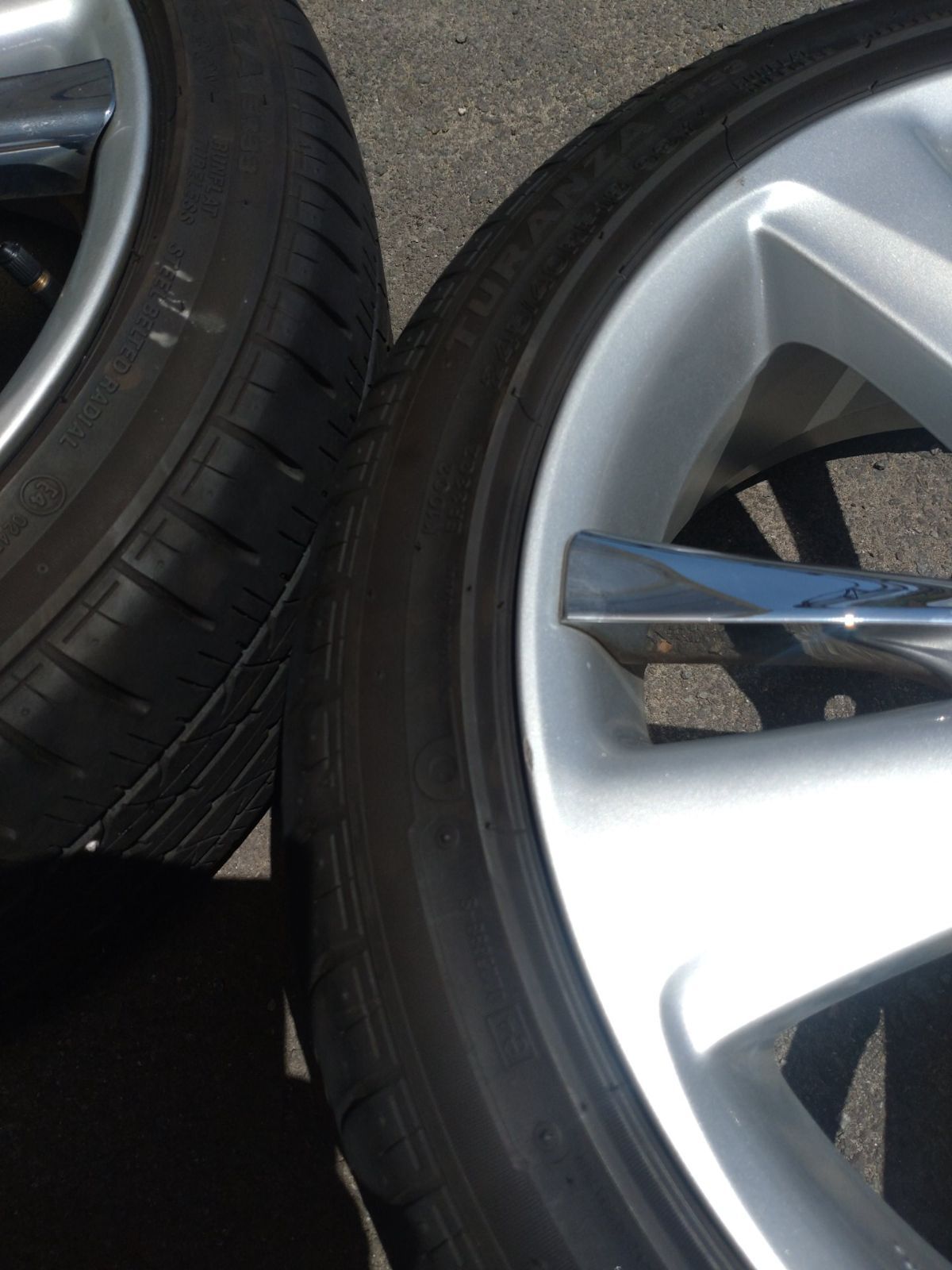 245|40R18 4本セット
