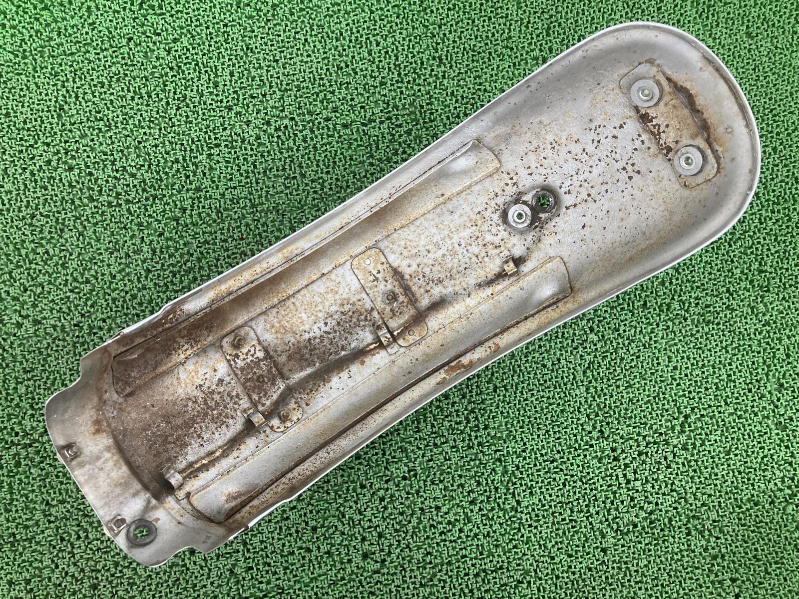 1枚からお売りします エストレヤ リアフェンダー カワサキ 純正 中古 バイク 部品 BJ250A