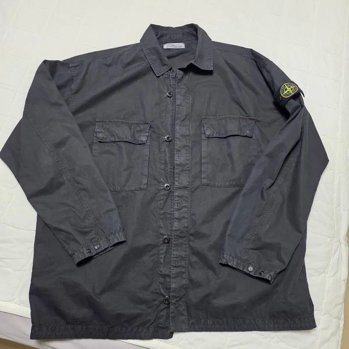STONE ISLAND ストーンアイランド オーバーサイズシャツ ほぼ