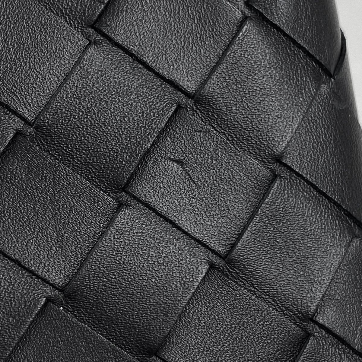ボッテガヴェネタ BOTTEGAVENETA イントレチャート パスポートケース